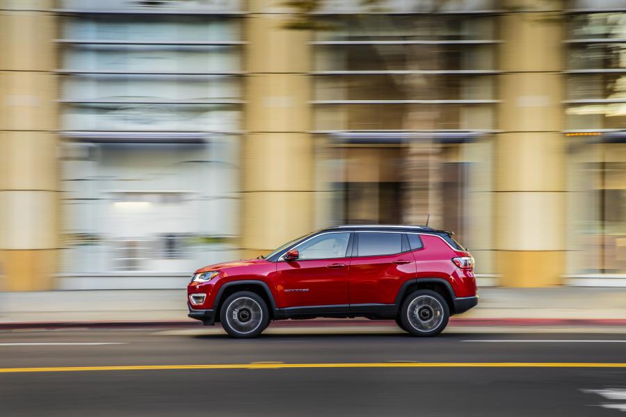  Jeep Compass Limited 2017 года  (NA) (фото 50 из 62)